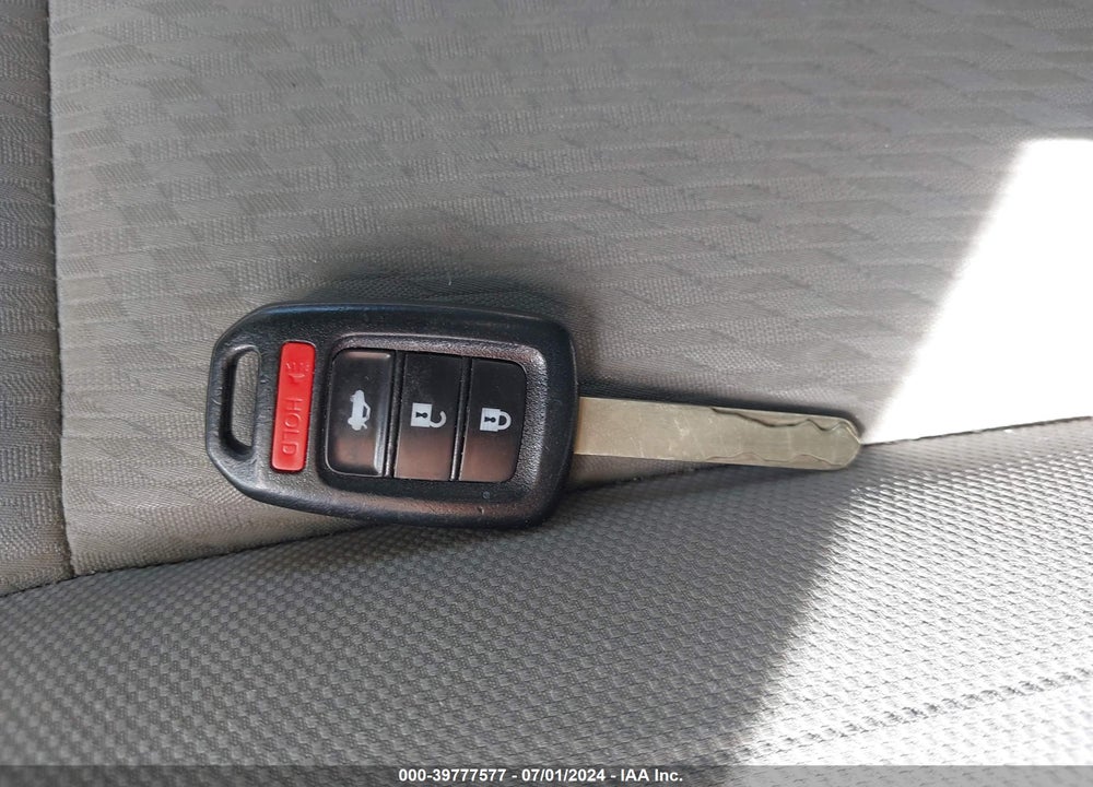 2015 HONDA CIVIC LX VIN: 19XFB2F50FE019280