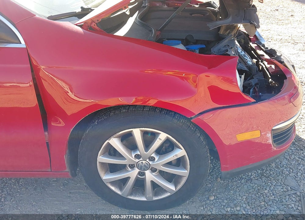 2010 VOLKSWAGEN JETTA SE VIN: 3VWRZ7AJ8AM049018