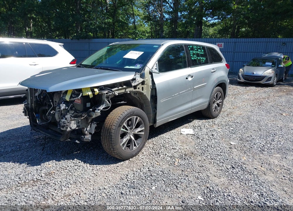 2017 TOYOTA HIGHLANDER VIN: 5TDZARFH7HS027260
