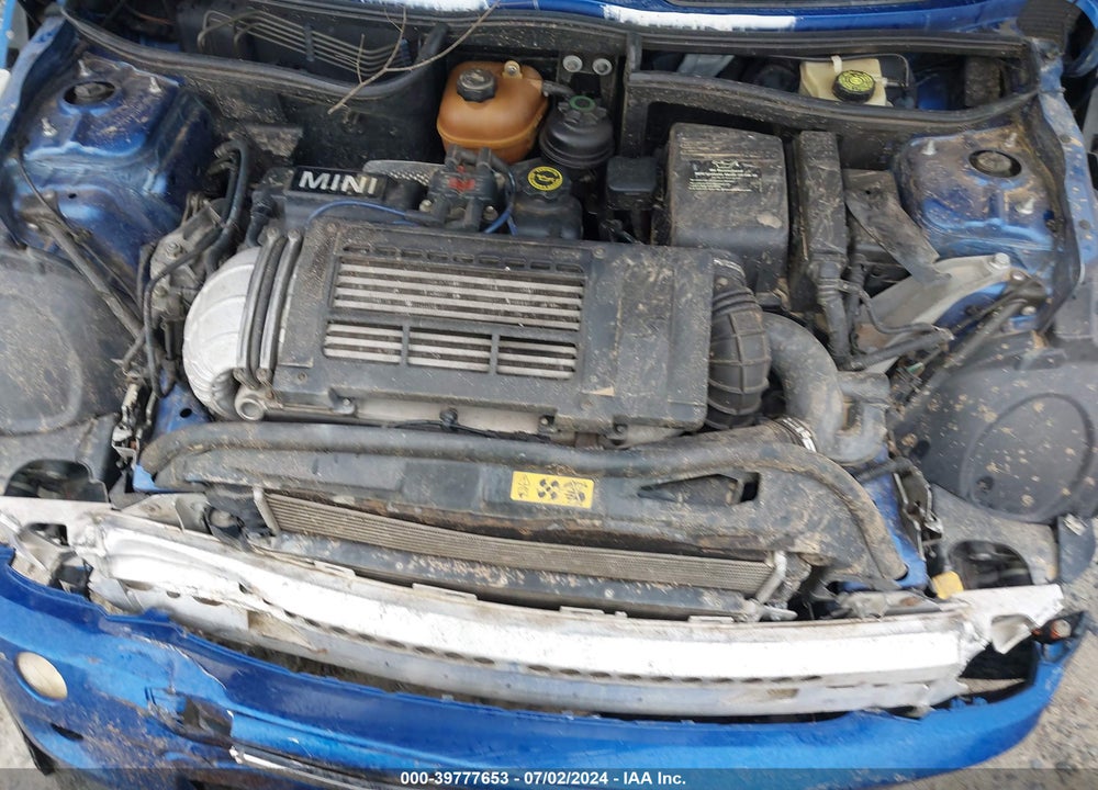 2005 MINI COOPER S VIN: WMWRH33415TK55193
