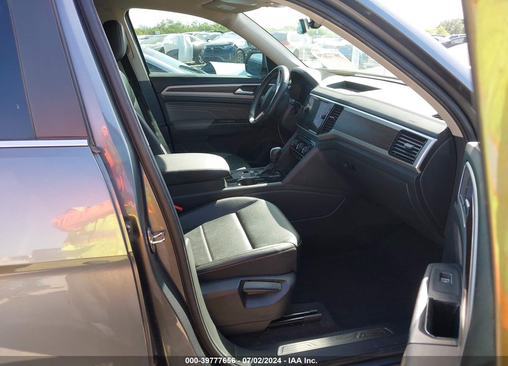 2022 VOLKSWAGEN ATLAS VIN: 1V2JR2CA0NC503588