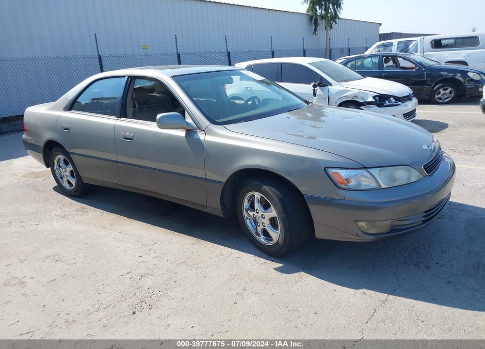 1999 LEXUS ES 300 VIN: JT8BF28G2X0190011