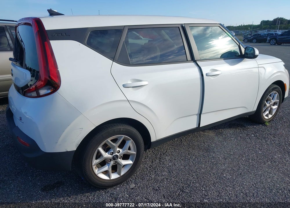 2021 KIA SOUL !/+/S VIN: KNDJ23AU9M7140126