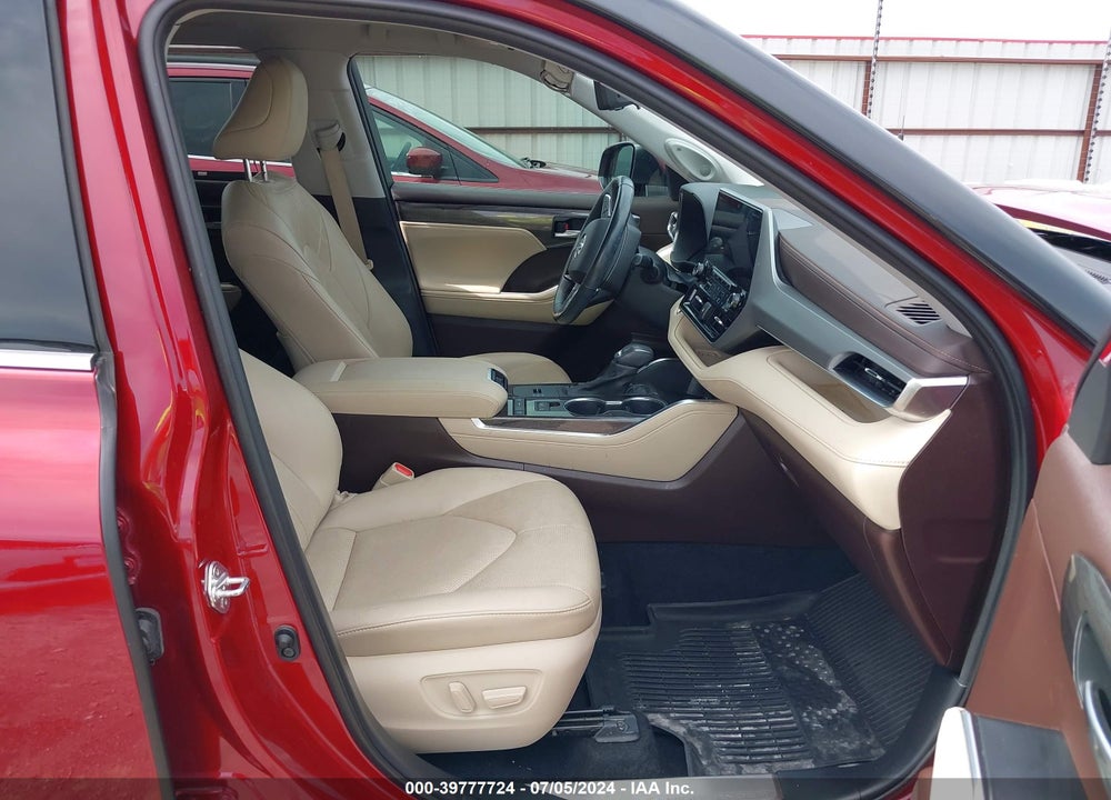 2021 TOYOTA HIGHLANDER PLATINUM VIN: 5TDFZRAH1MS071137
