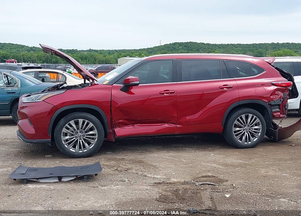 2021 TOYOTA HIGHLANDER PLATINUM VIN: 5TDFZRAH1MS071137