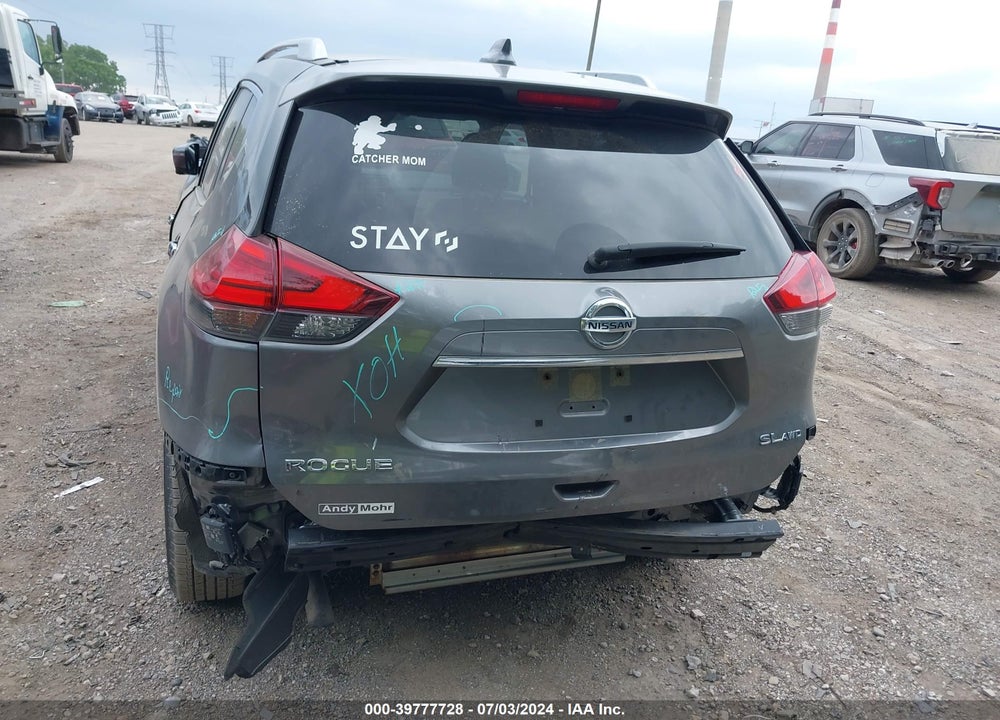 2017 NISSAN ROGUE SL VIN: JN8AT2MV8HW285184
