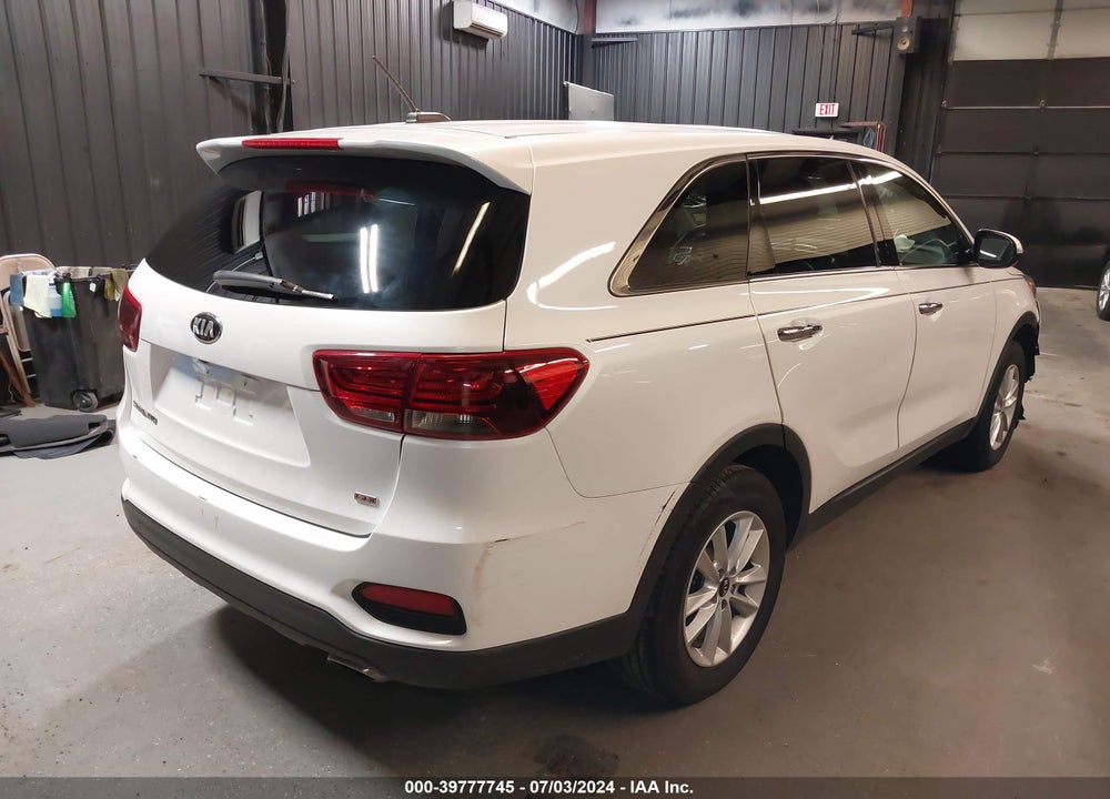 2019 KIA SORENTO 2.4L LX VIN: 5XYPG4A32KG568581