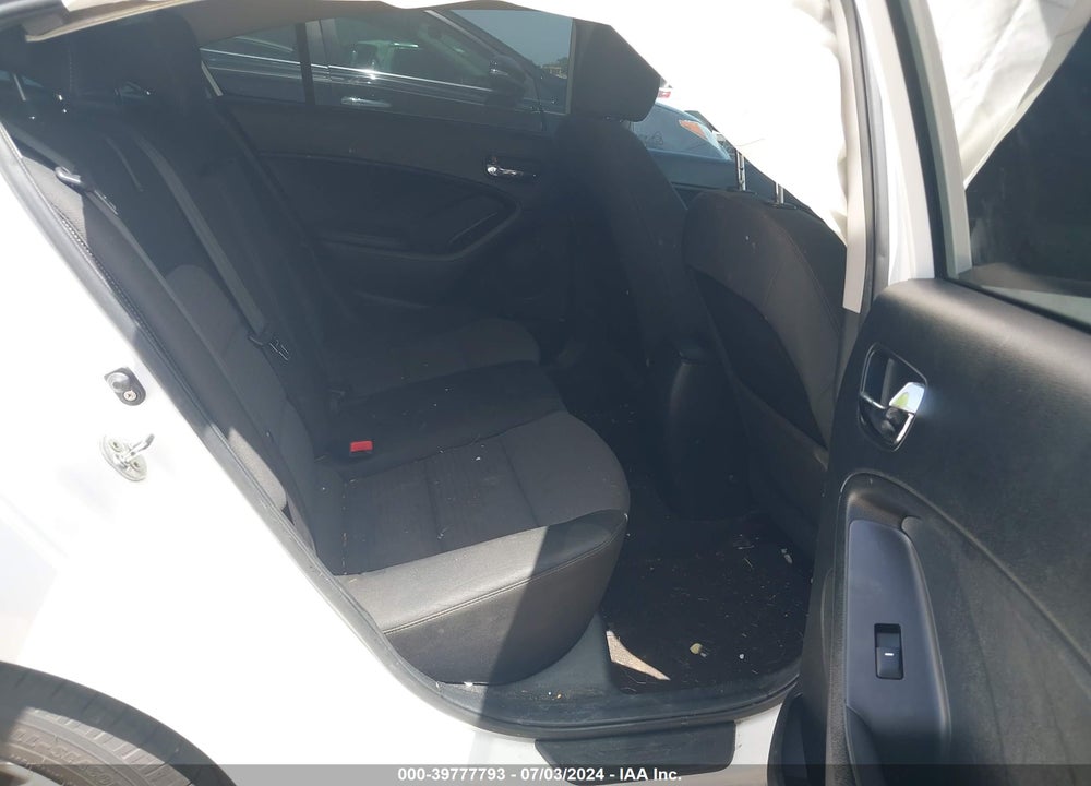 2015 KIA FORTE LX VIN: KNAFX4A61F5368180