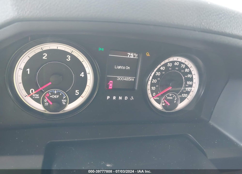 2015 RAM 1500 TRADESMAN VIN: 1C6RR6KM6FS590211