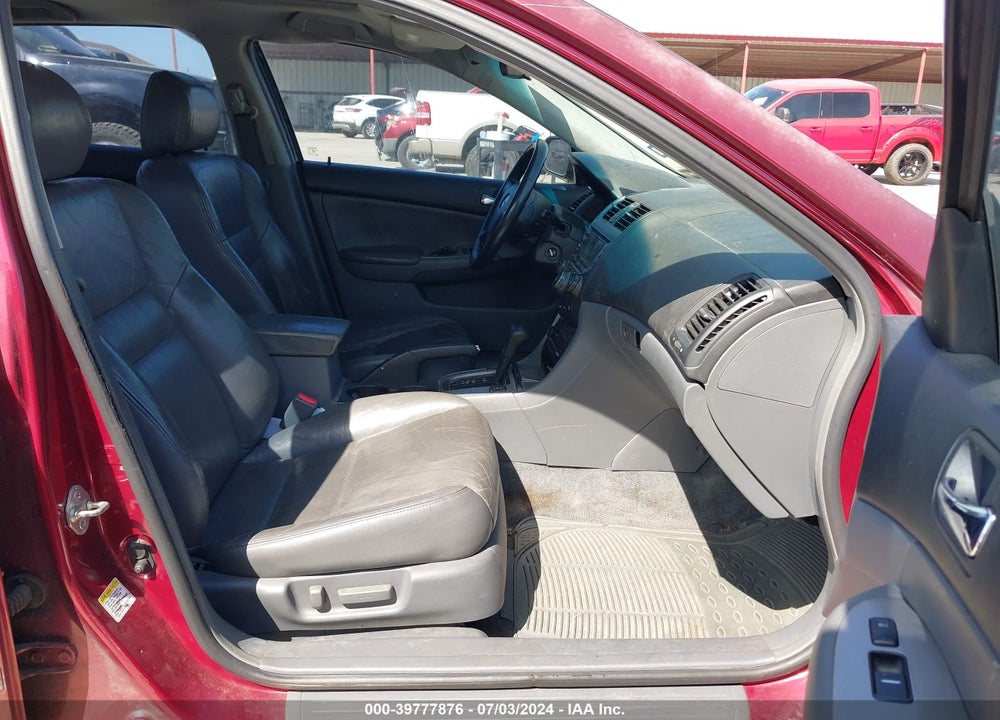2004 HONDA ACCORD 3.0 EX VIN: 1HGCM66584A002006