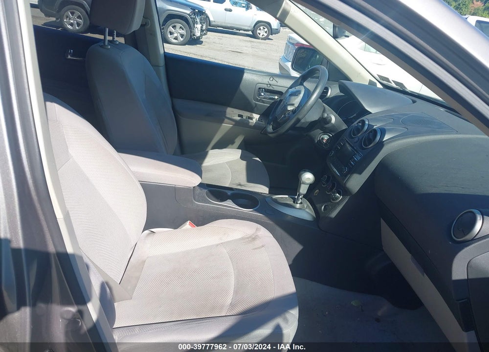2013 NISSAN ROGUE S VIN: JN8AS5MV2DW644849