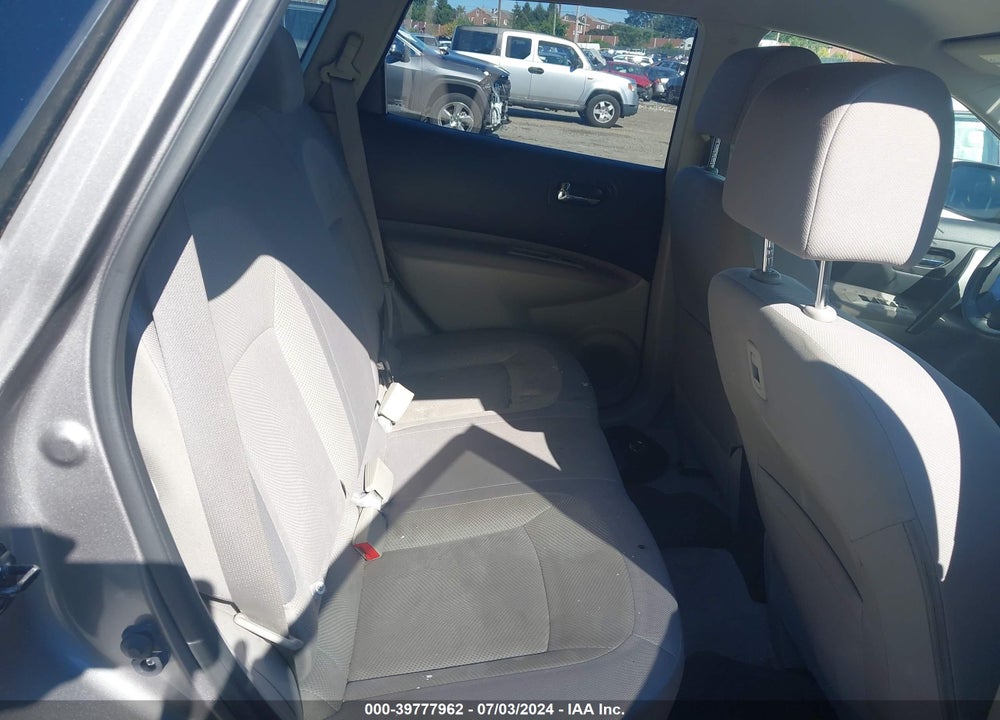 2013 NISSAN ROGUE S VIN: JN8AS5MV2DW644849