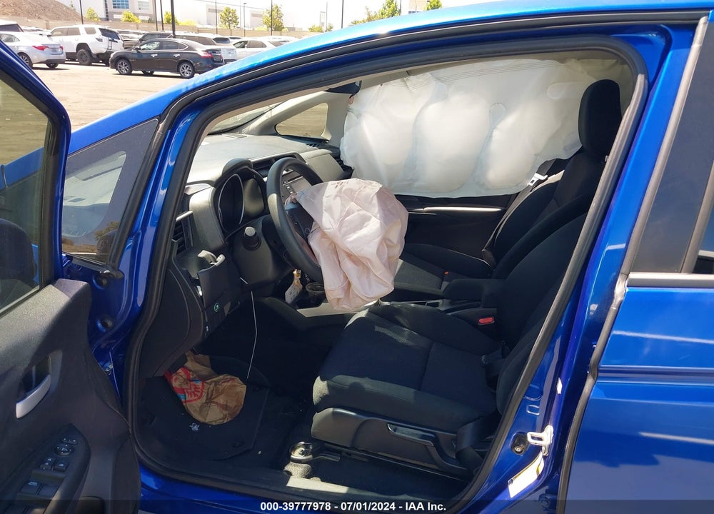 2019 HONDA FIT LX VIN: 3HGGK5H43KM738860
