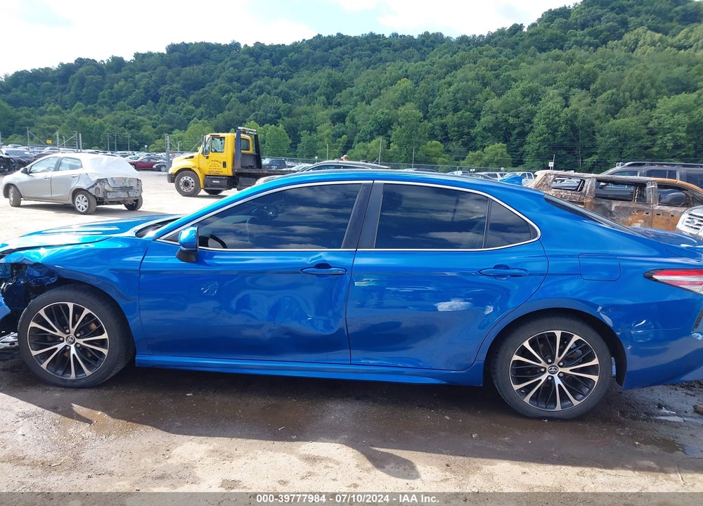 2019 TOYOTA CAMRY SE VIN: 4T1B11HK6KU201832