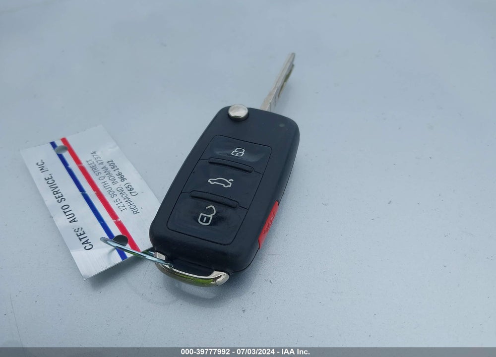 2012 VOLKSWAGEN PASSAT 2.5L SE VIN: 1VWBH7A30CC062355