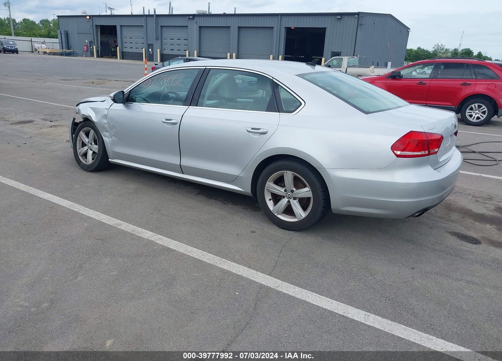 2012 VOLKSWAGEN PASSAT 2.5L SE VIN: 1VWBH7A30CC062355