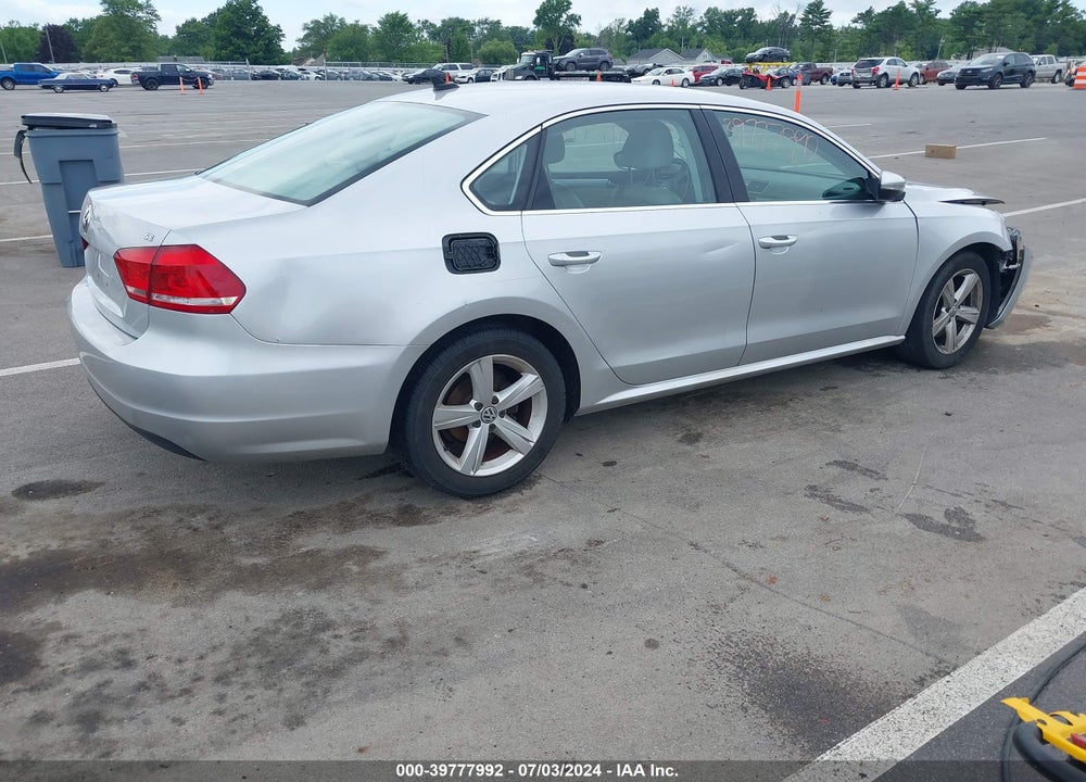 2012 VOLKSWAGEN PASSAT 2.5L SE VIN: 1VWBH7A30CC062355