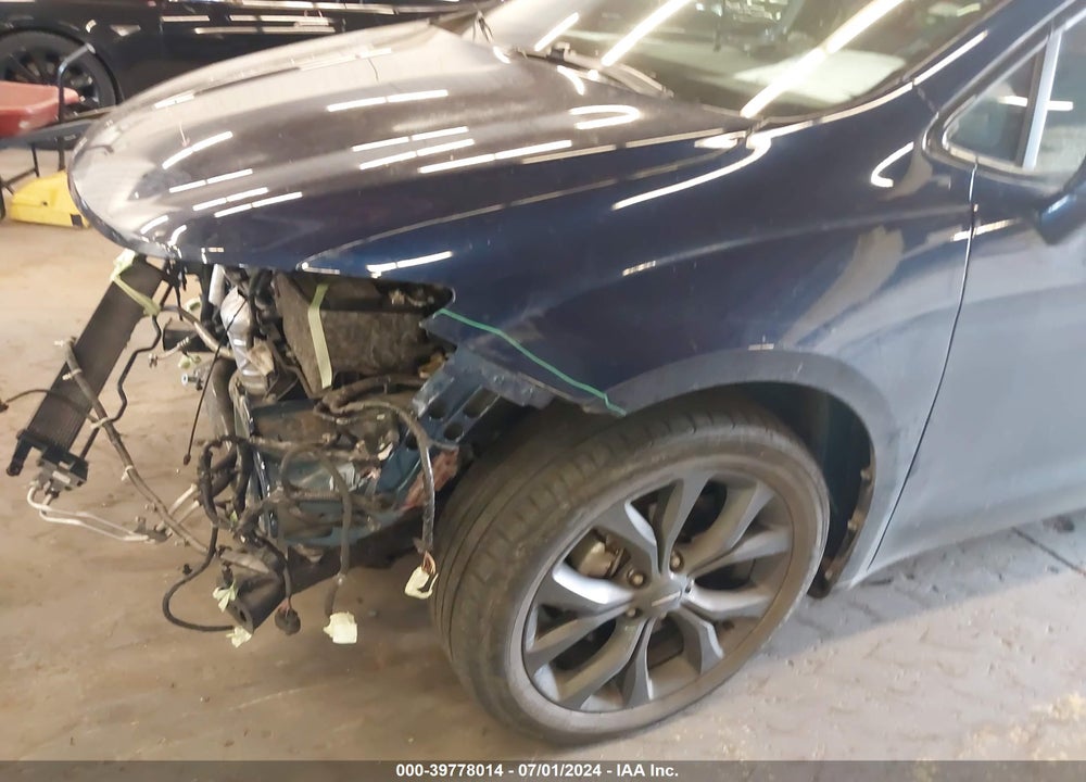 2019 CHRYSLER PACIFICA TOURING PLUS VIN: 2C4RC1FG5KR589242