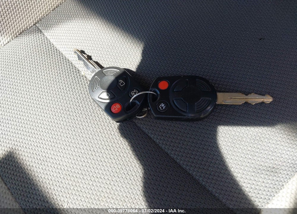 2008 FORD ESCAPE XLT VIN: 1FMCU03Z68KC41391