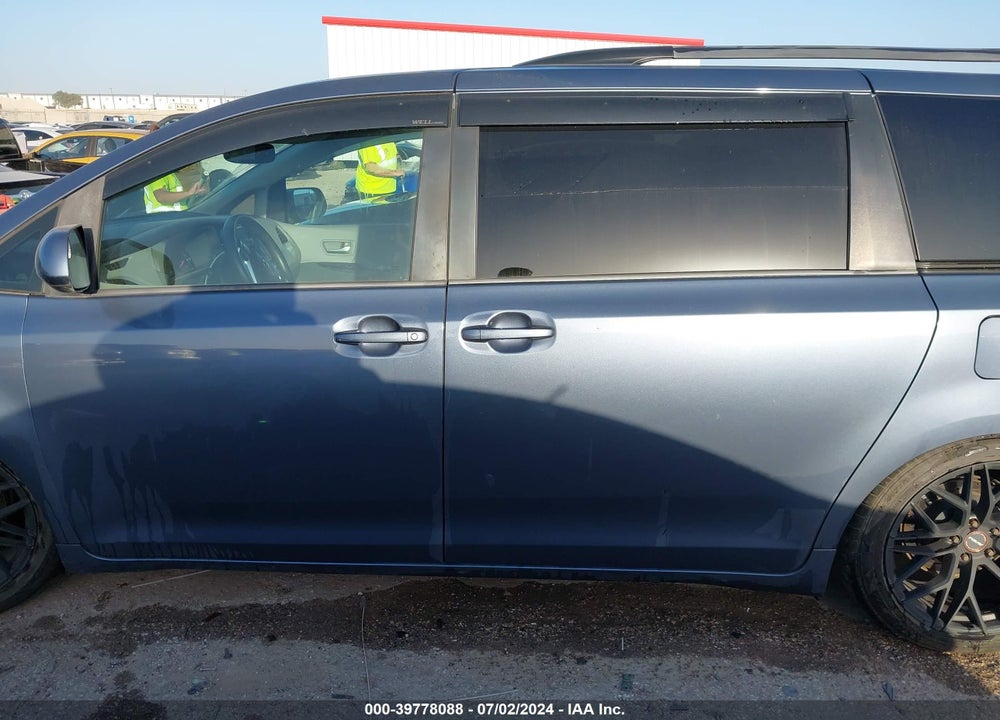 2015 TOYOTA SIENNA LE 8 PASSENGER VIN: 5TDKK3DC3FS617617