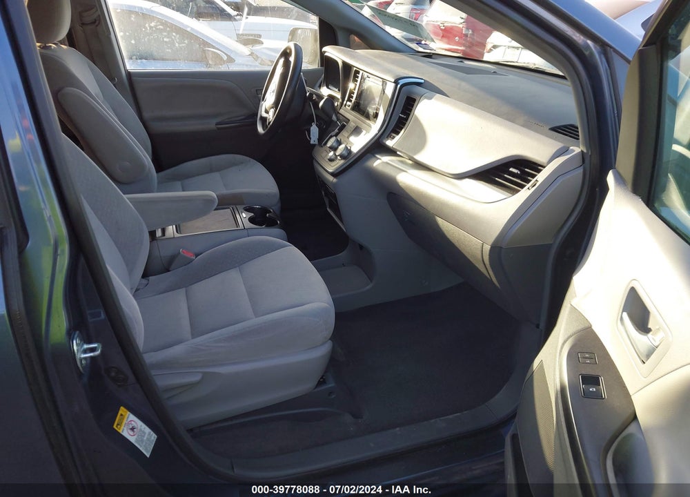 2015 TOYOTA SIENNA LE 8 PASSENGER VIN: 5TDKK3DC3FS617617
