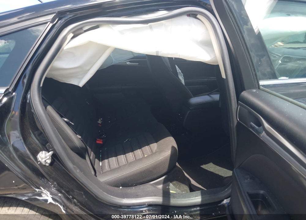 2018 FORD FUSION SE VIN: 3FA6P0HD3JR275687