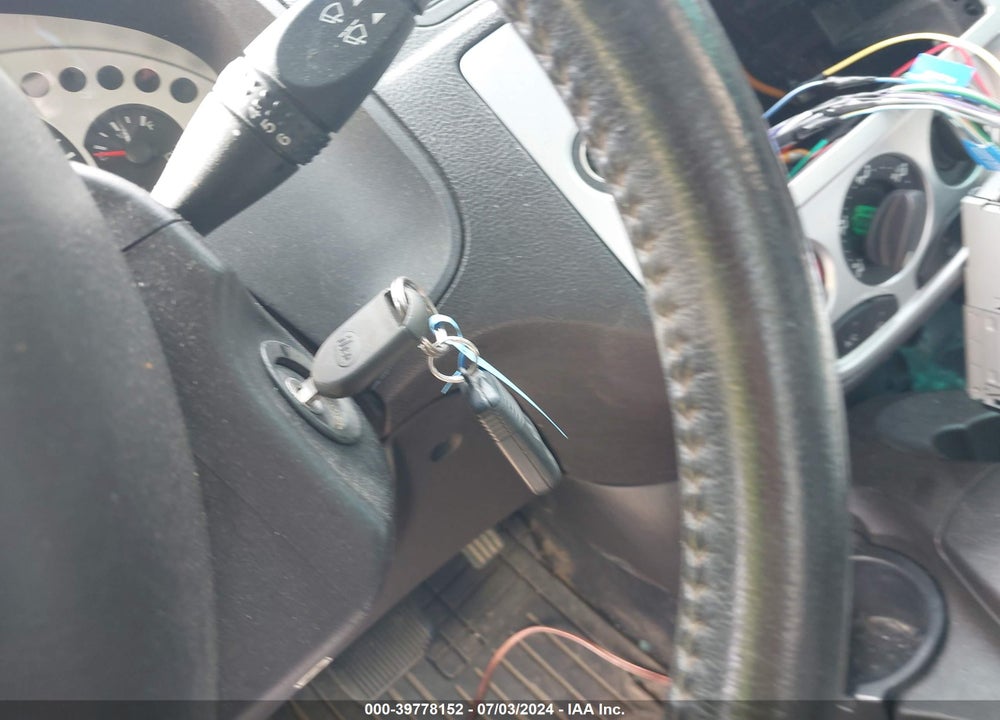 2007 FORD FOCUS S/SE/SES VIN: 1FAHP34N17W328059