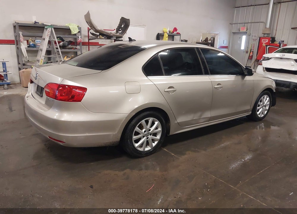 2013 VOLKSWAGEN JETTA 2.5L SE VIN: 3VWDX7AJXDM255803