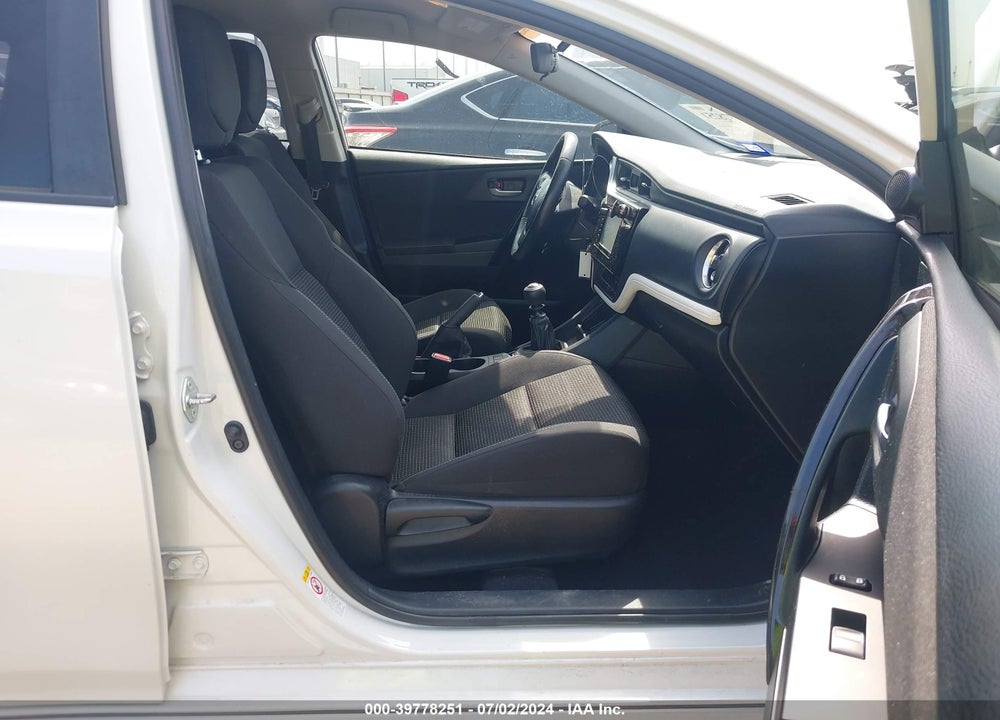 2017 TOYOTA COROLLA IM VIN: JTNKARJEXHJ547749