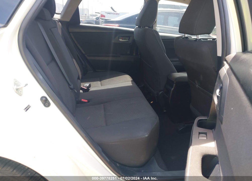 2017 TOYOTA COROLLA IM VIN: JTNKARJEXHJ547749