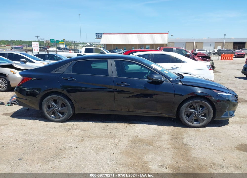 2021 HYUNDAI ELANTRA SEL VIN: KMHLM4AG2MU212736