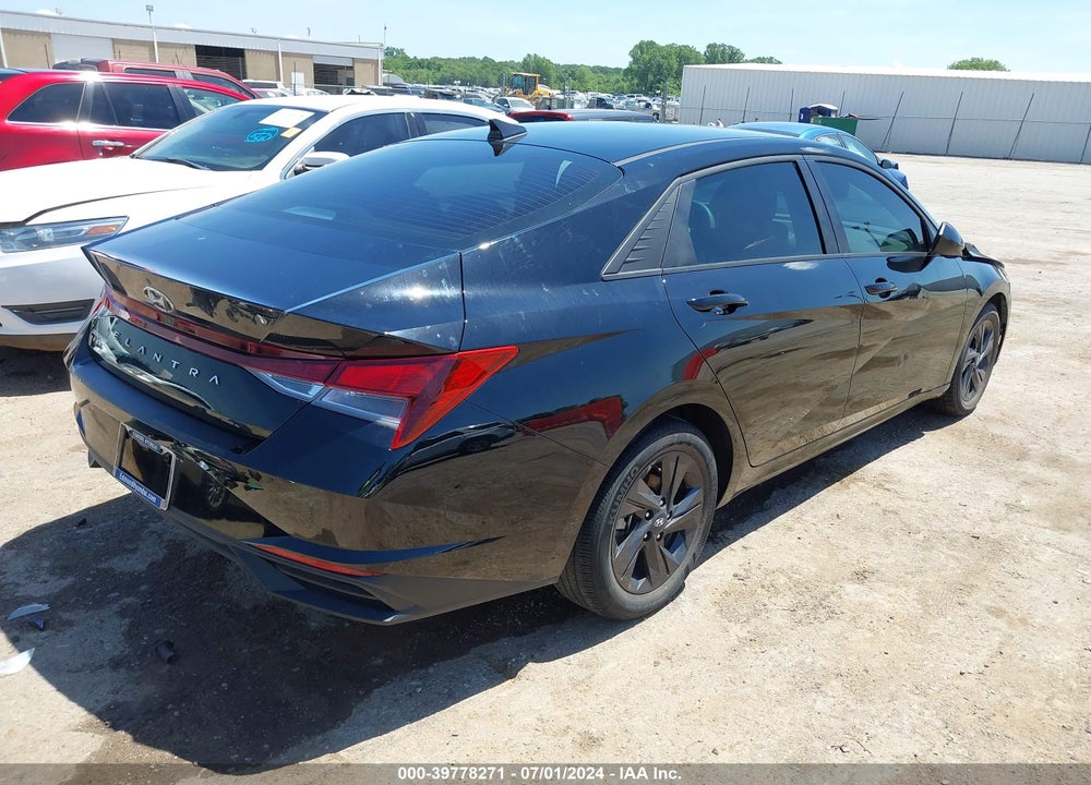 2021 HYUNDAI ELANTRA SEL VIN: KMHLM4AG2MU212736