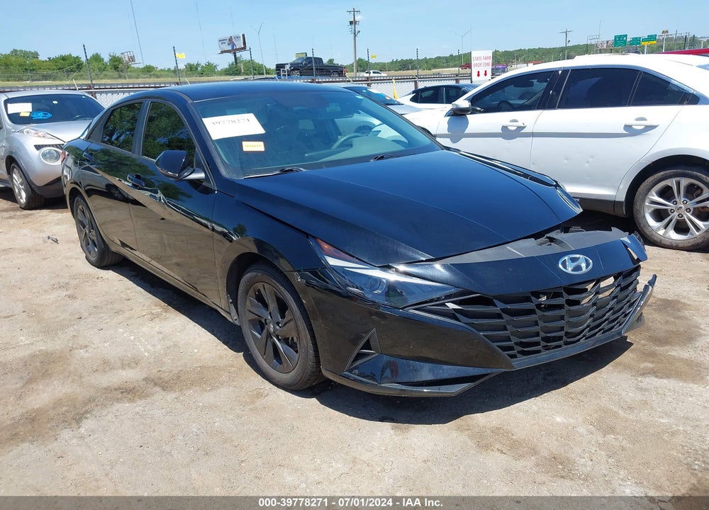2021 HYUNDAI ELANTRA SEL VIN: KMHLM4AG2MU212736