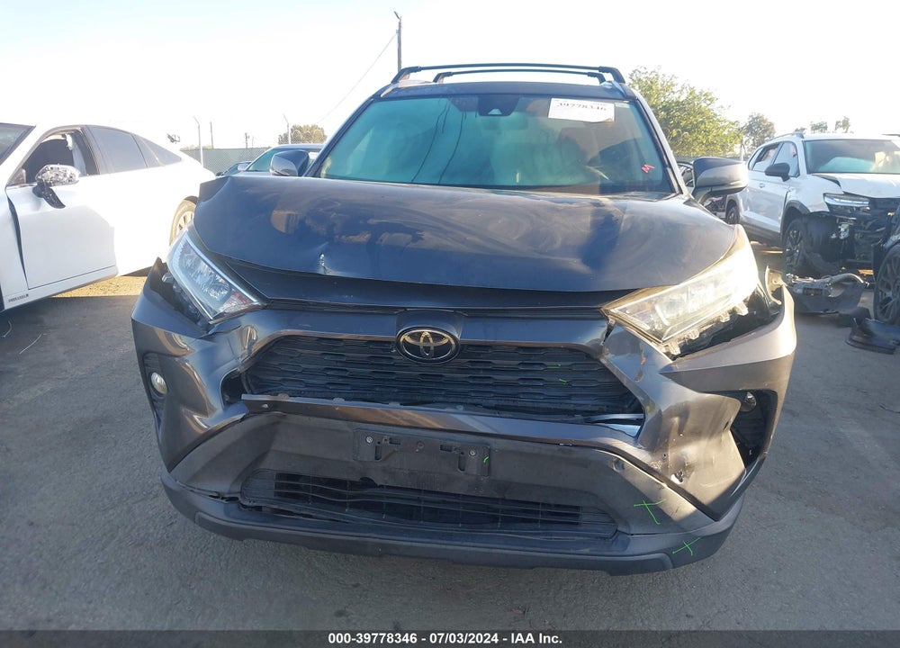 2019 TOYOTA RAV4 XLE VIN: 2T3W1RFV6KW027118
