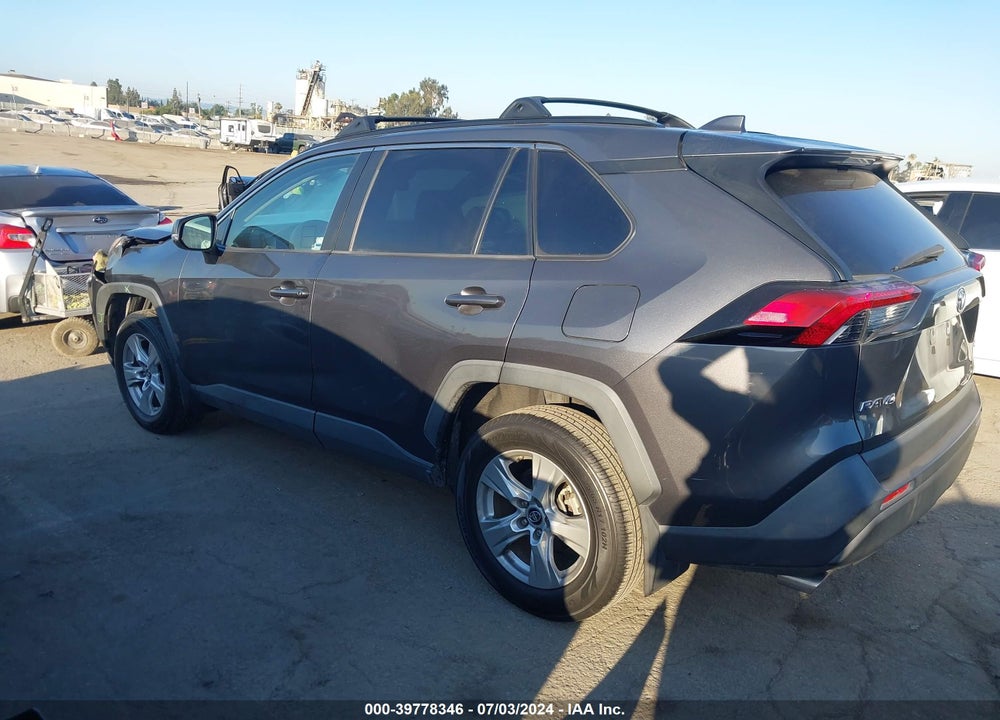 2019 TOYOTA RAV4 XLE VIN: 2T3W1RFV6KW027118
