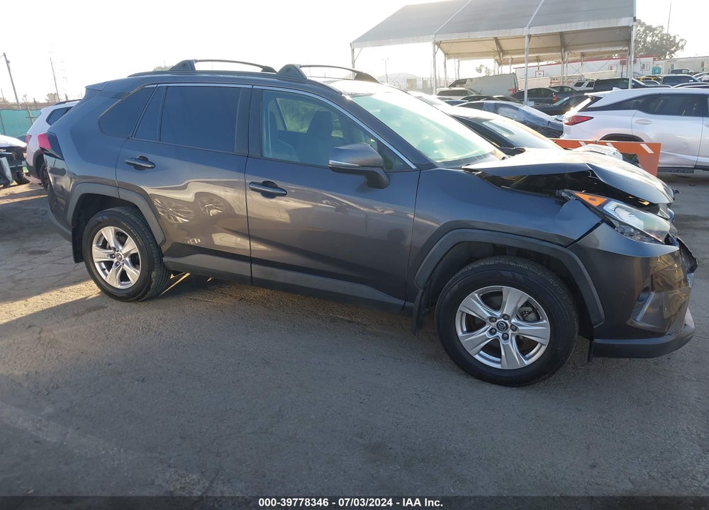 2019 TOYOTA RAV4 XLE VIN: 2T3W1RFV6KW027118