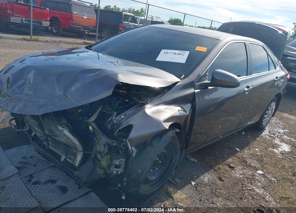 2017 TOYOTA CAMRY LE VIN: 4T1BF1FK4HU778579