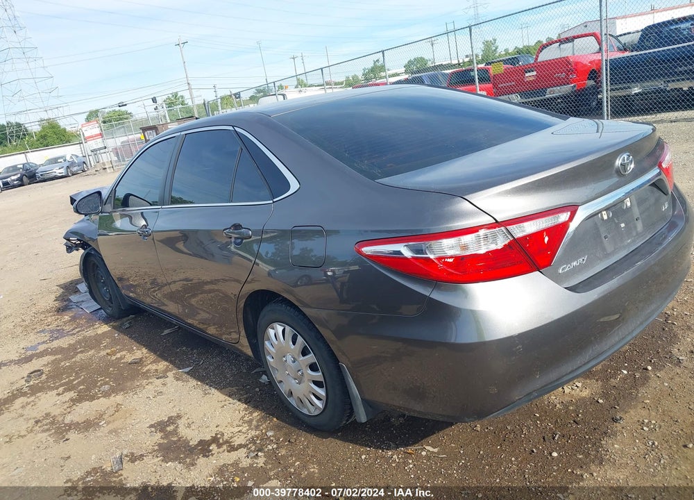 2017 TOYOTA CAMRY LE VIN: 4T1BF1FK4HU778579