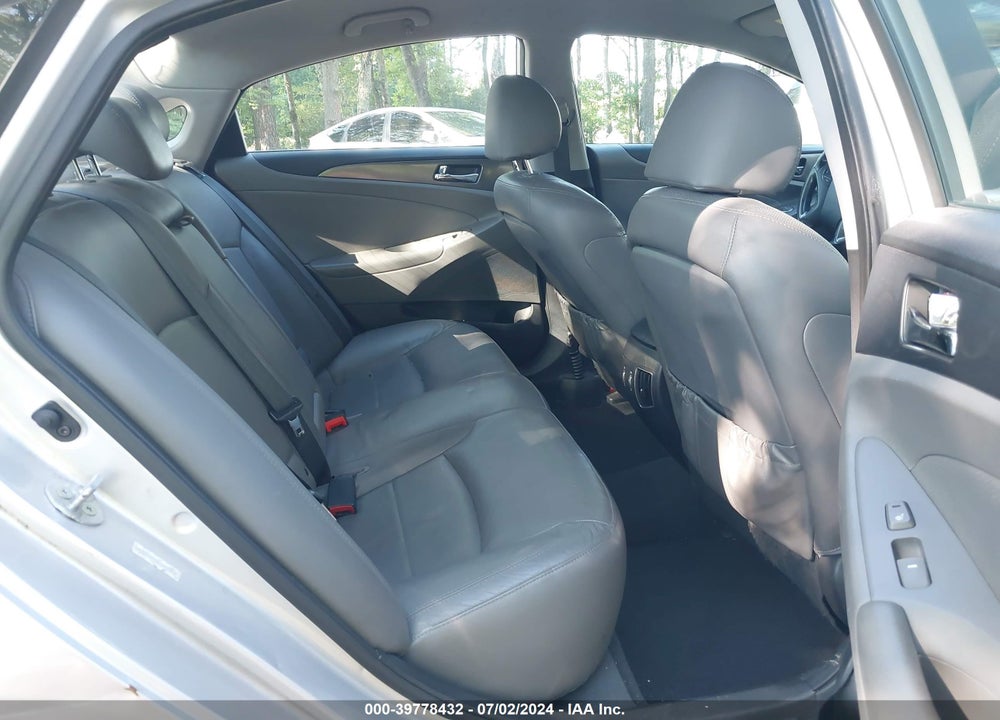 2013 HYUNDAI SONATA HYBRID LIMITED VIN: KMHEC4A43DA084171