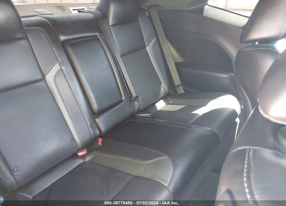2018 DODGE CHALLENGER SXT PLUS VIN: 2C3CDZAG2JH183193