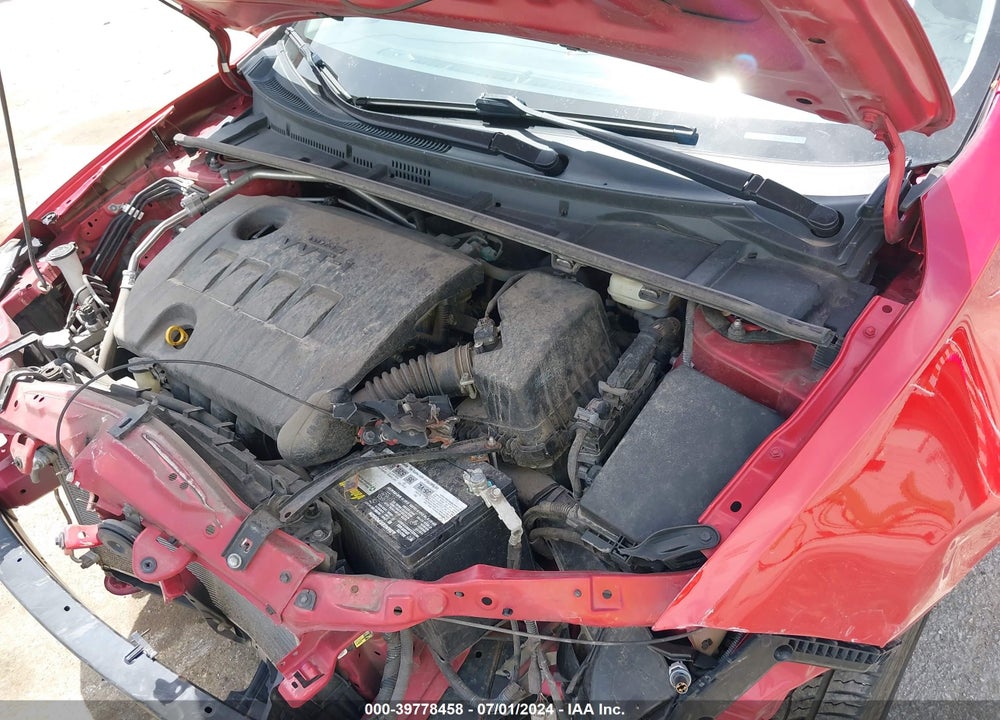 2018 TOYOTA COROLLA VIN: 2T1BURHE0JC102813