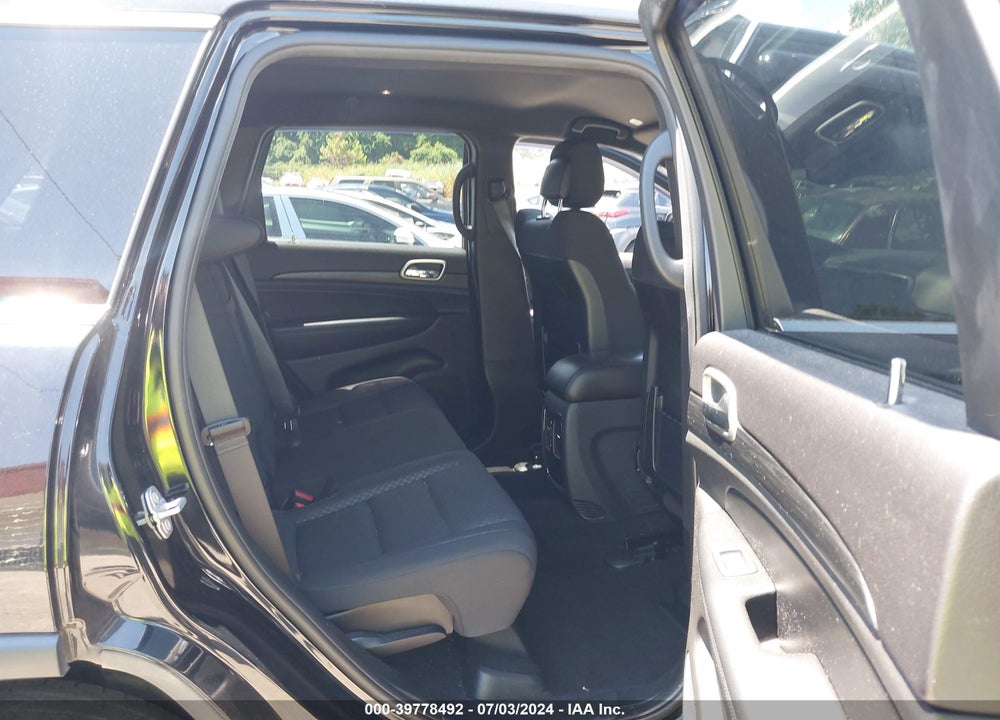 2020 JEEP GRAND CHEROKEE LAREDO E 4X4 VIN: 1C4RJFAG0LC177346