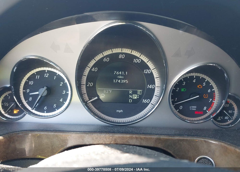 2011 MERCEDES-BENZ E 350 4MATIC VIN: WDDHF8HB5BA399240