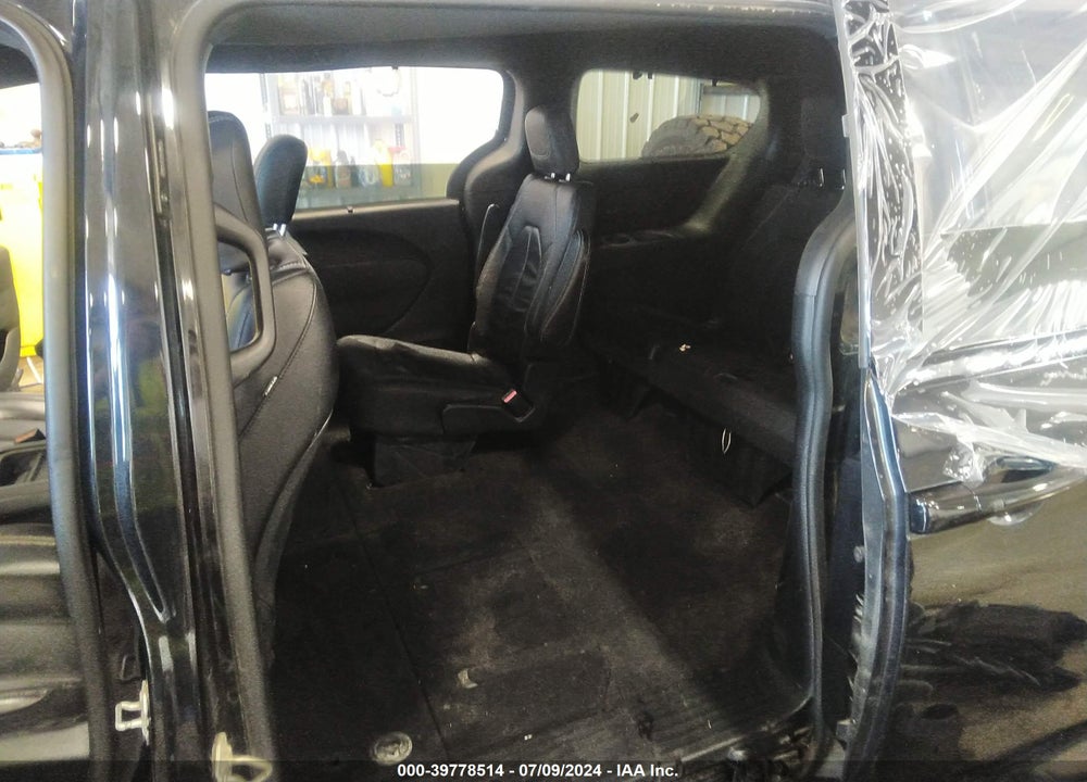 2019 CHRYSLER PACIFICA TOURING L VIN: 2C4RC1BG8KR522303