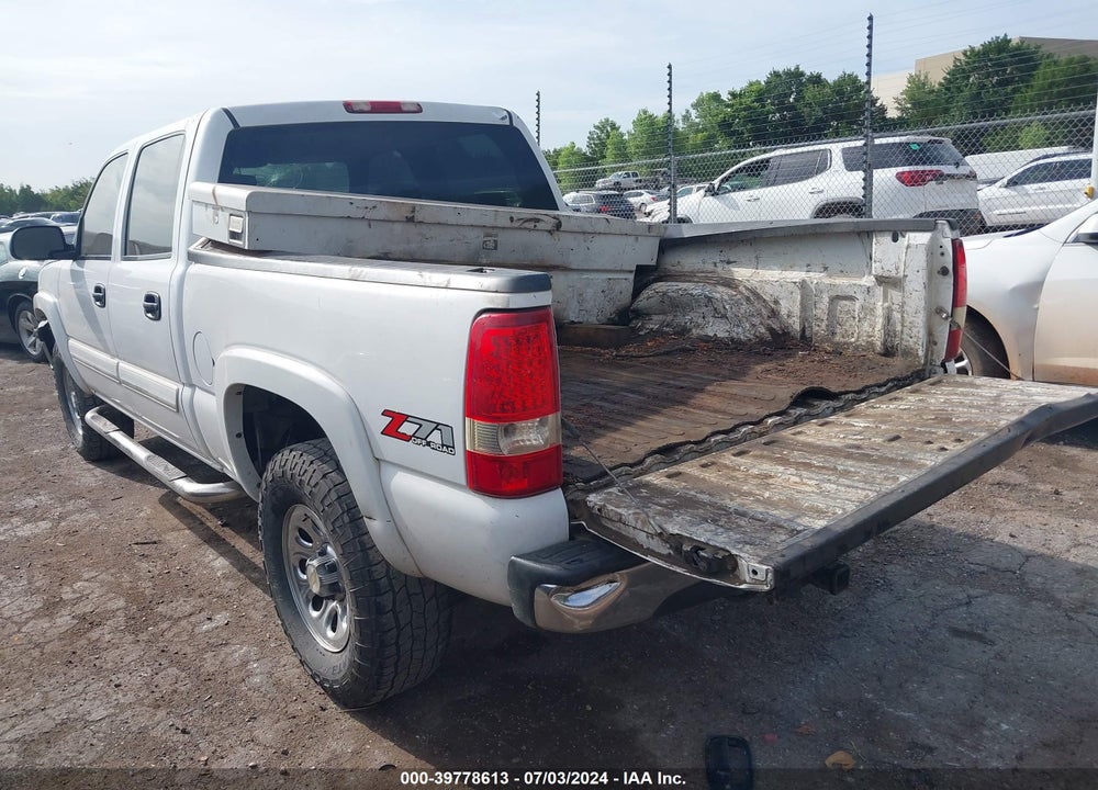 2005 CHEVROLET SILVERADO 1500 Z71 VIN: 2GCEK13T151176417