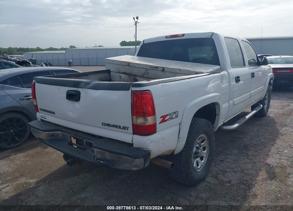 2005 CHEVROLET SILVERADO 1500 Z71 VIN: 2GCEK13T151176417