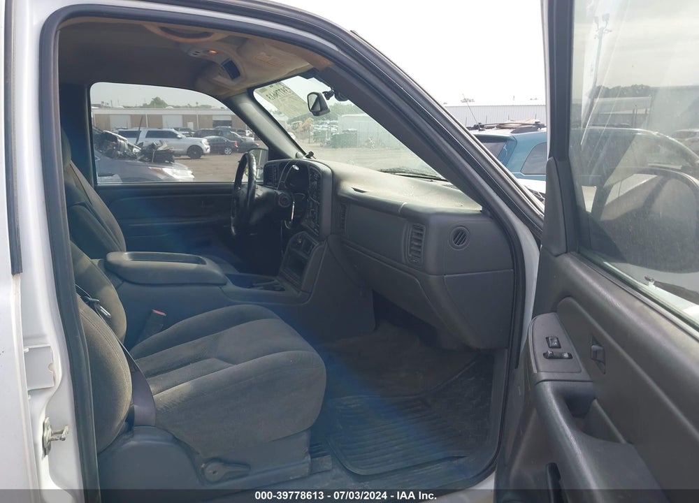 2005 CHEVROLET SILVERADO 1500 Z71 VIN: 2GCEK13T151176417