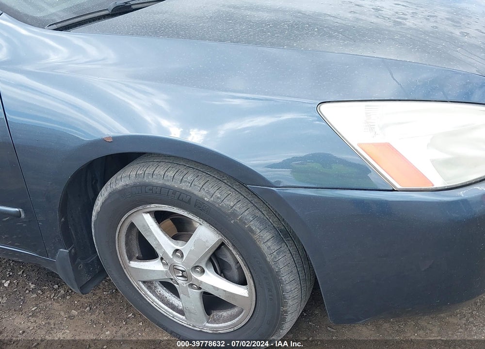 2004 HONDA ACCORD 2.4 EX VIN: JHMCM56724C019221