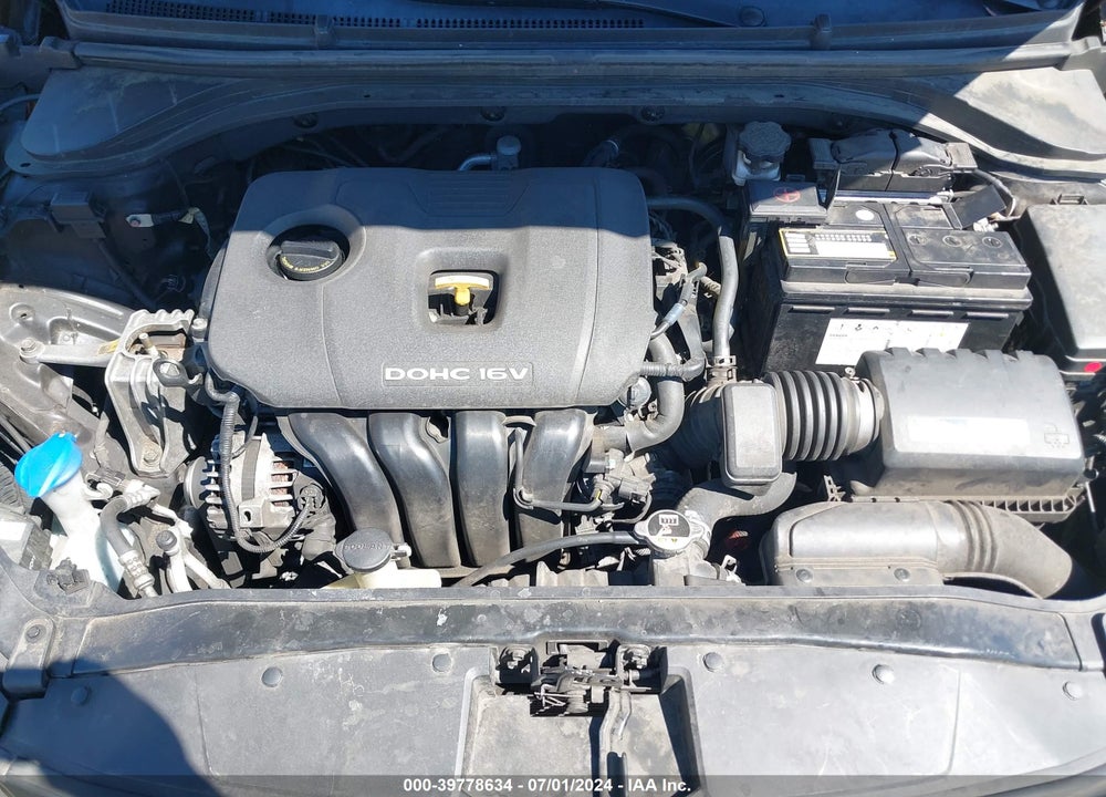 2018 HYUNDAI ELANTRA SE VIN: KMHD74LFXJU452564