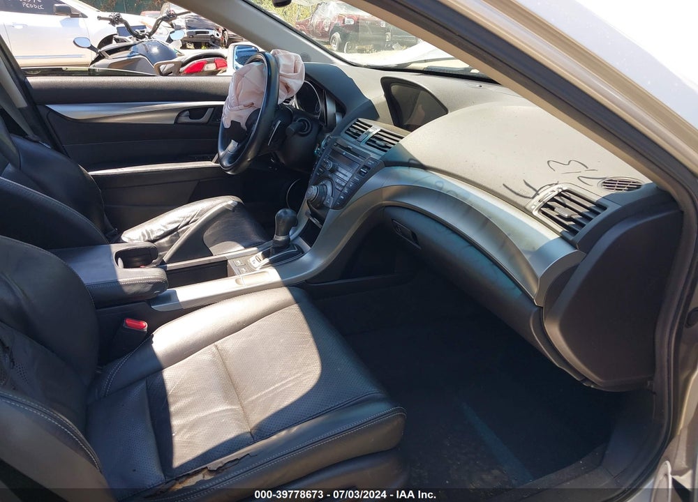 2010 ACURA TL 3.7 VIN: 19UUA9F56AA002337